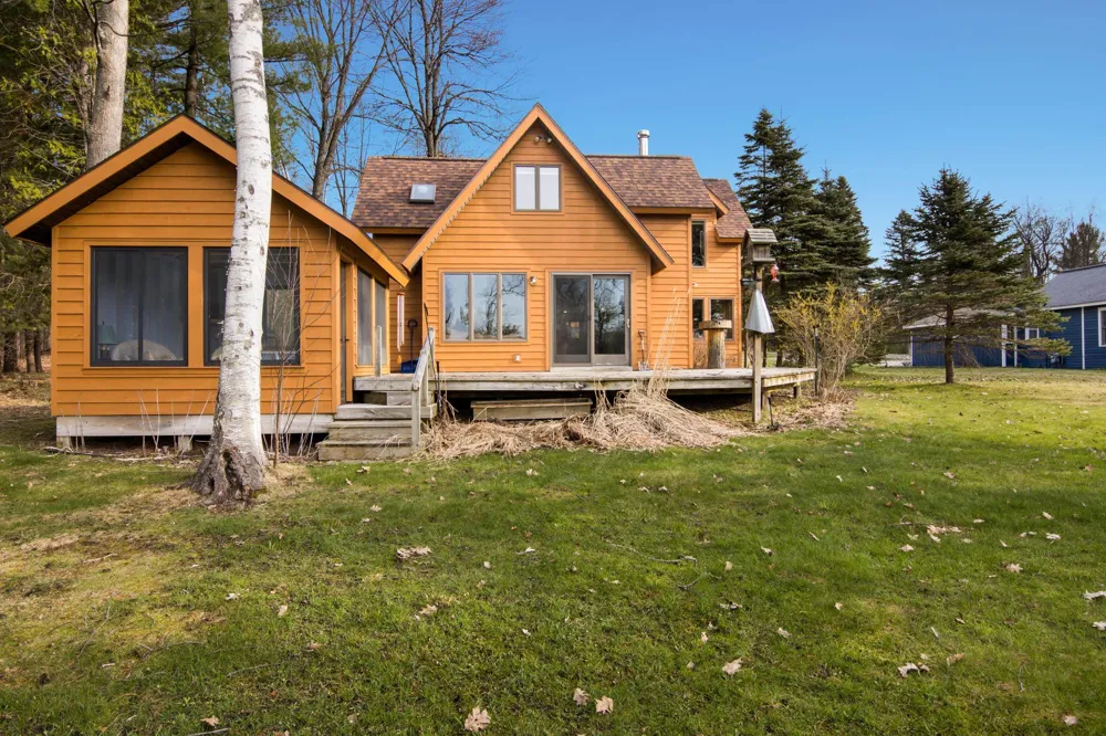 11641 Loon Lane Long Lake Township, MI 49685