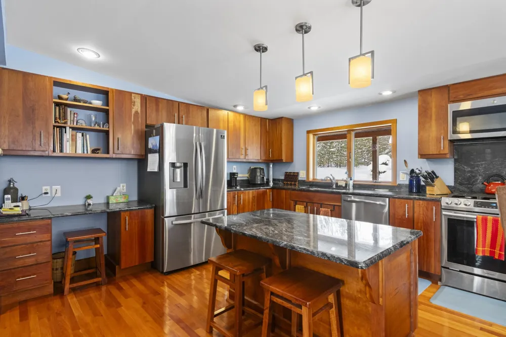 11641 Loon Lane Long Lake Township, MI 49685