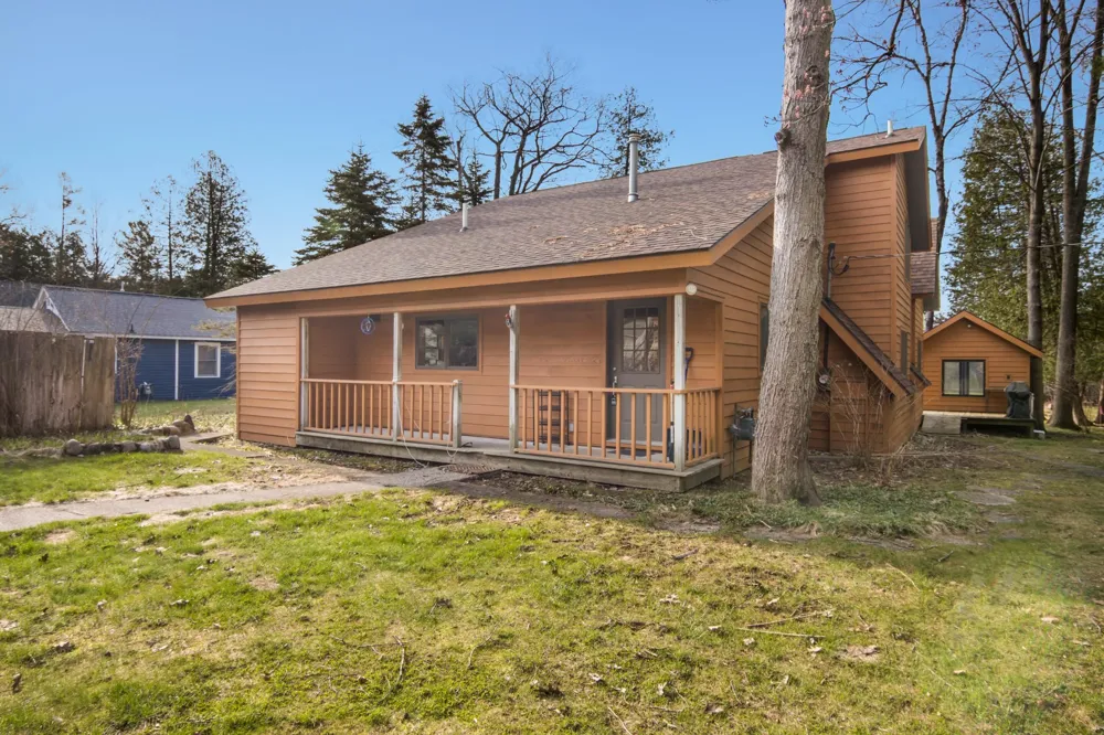 11641 Loon Lane Long Lake Township, MI 49685