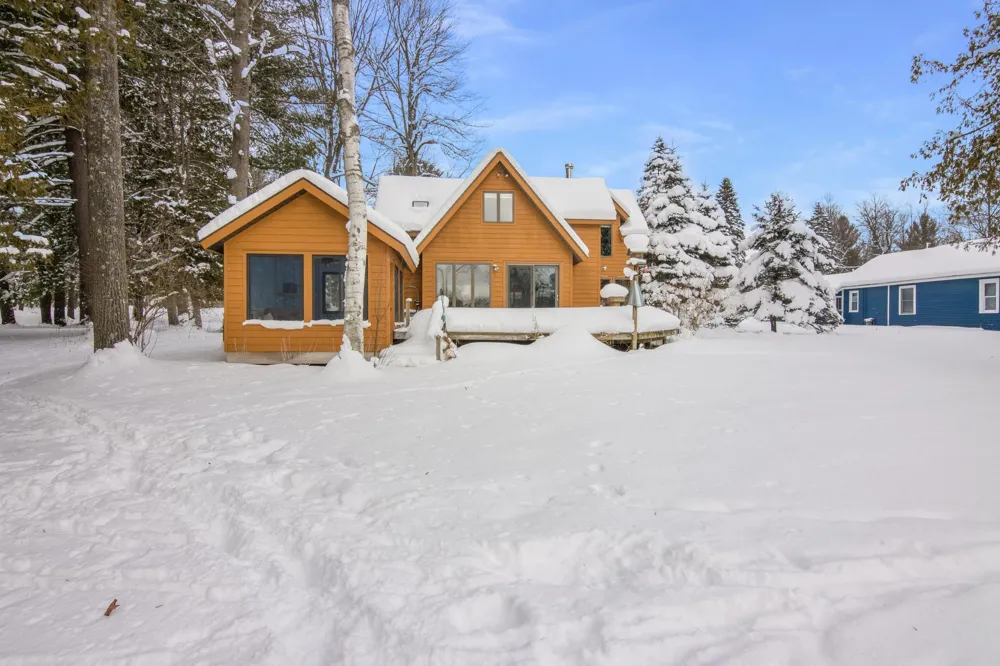 11641 Loon Lane Long Lake Township, MI 49685