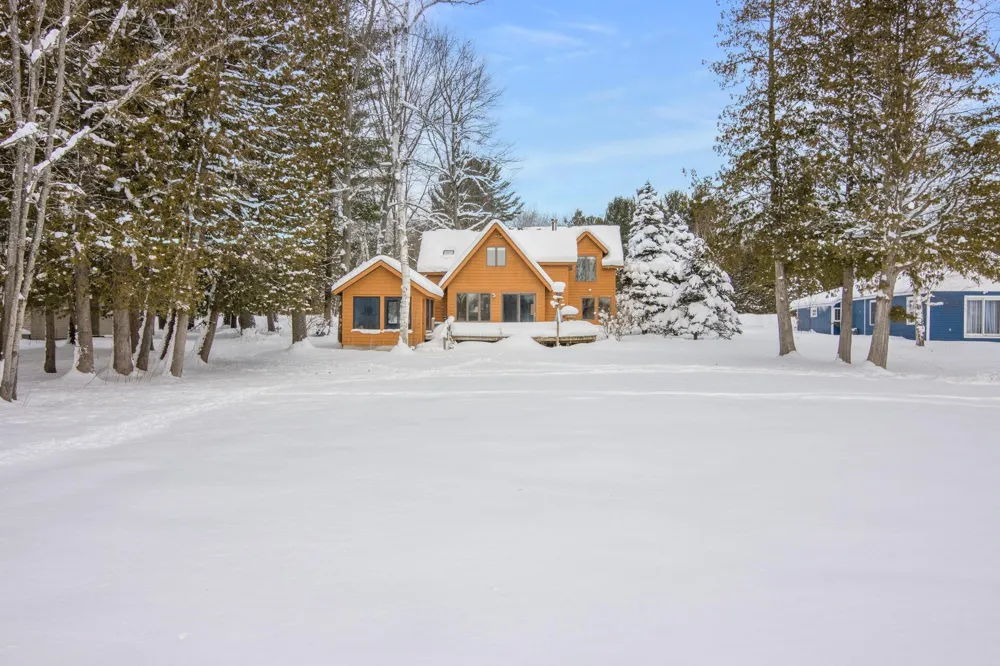 11641 Loon Lane Long Lake Township, MI 49685