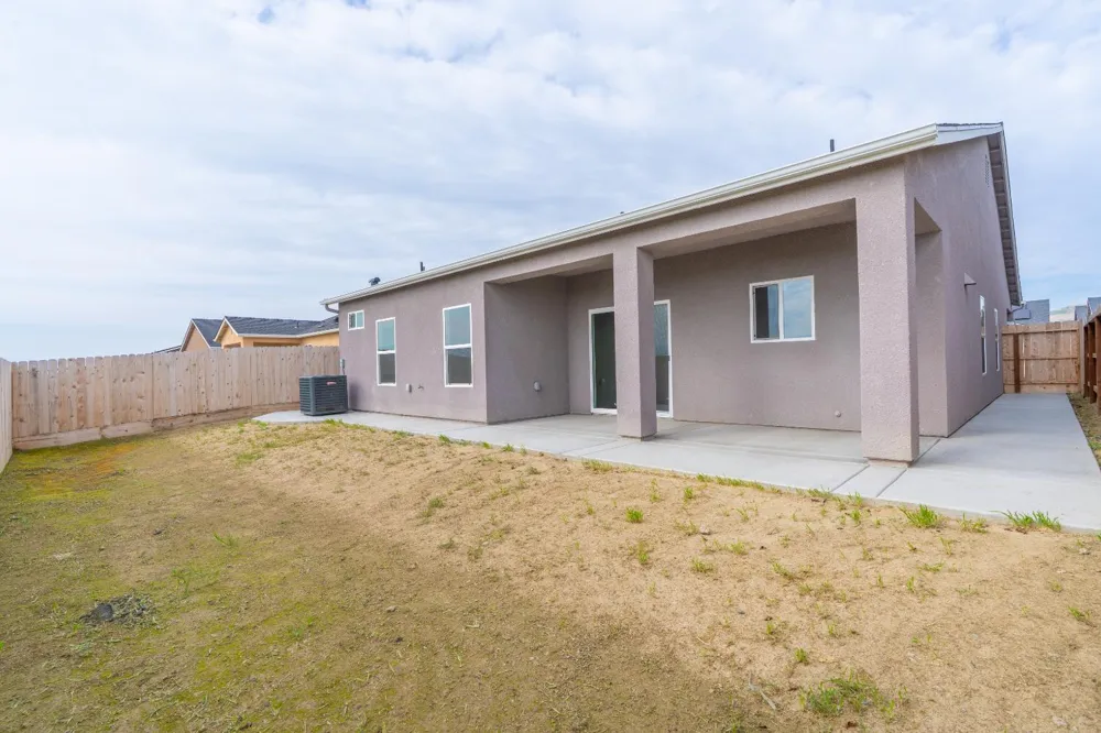 1212 E Orange Street Avenal, CA 93204