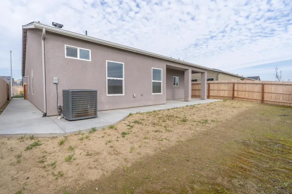 1212 E Orange Street Avenal, CA 93204