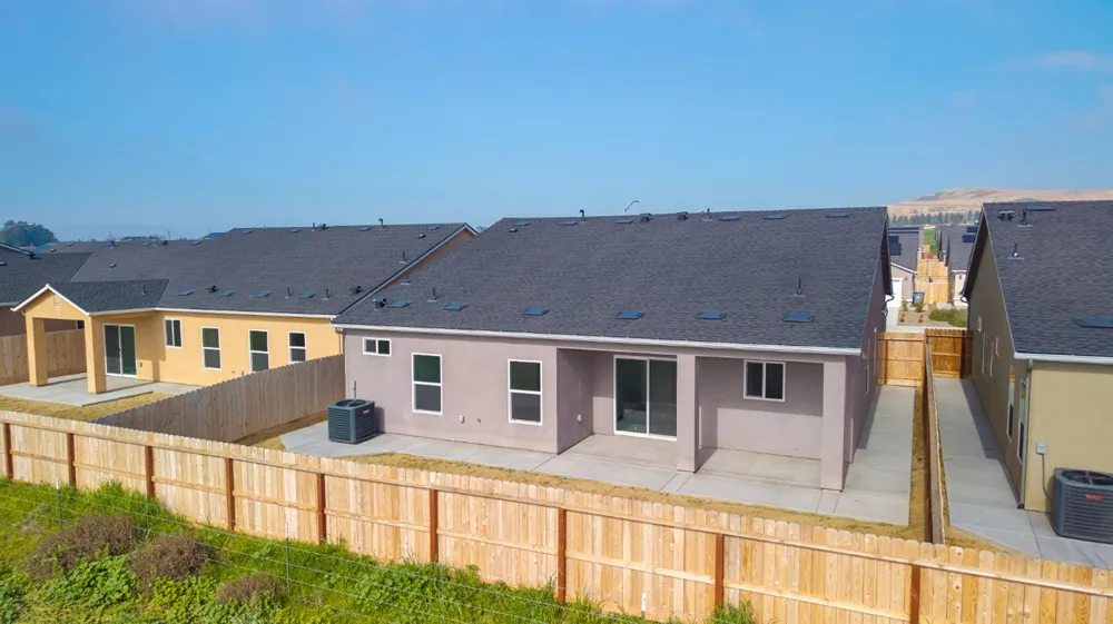 1212 E Orange Street Avenal, CA 93204