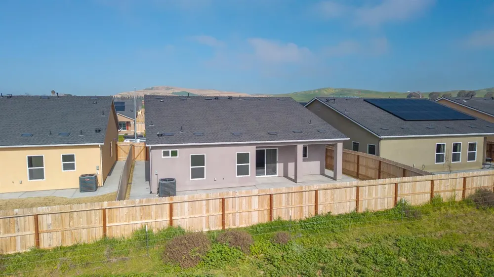1212 E Orange Street Avenal, CA 93204