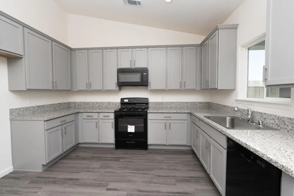 1212 E Orange Street Avenal, CA 93204