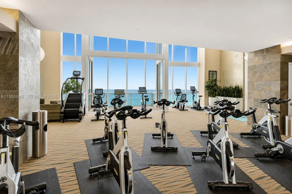 18201 Collins Ave #1507 Sunny Isles Beach, FL 33160