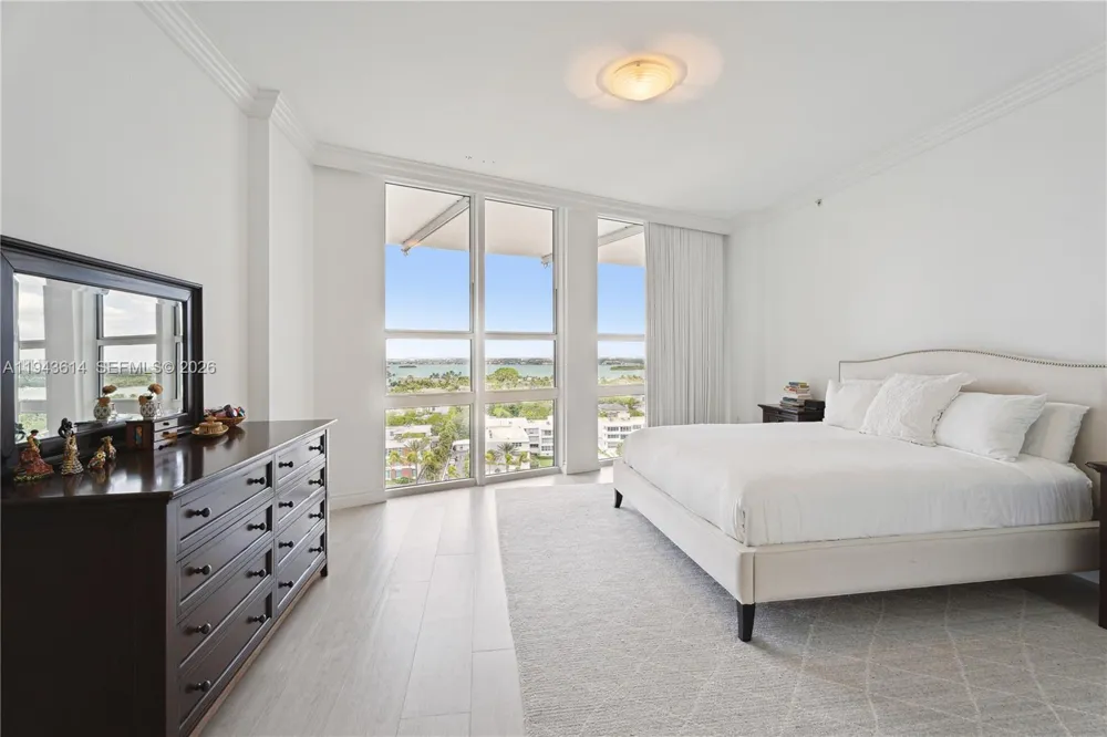 10225 Collins Ave #904 Bal Harbour, FL 33154