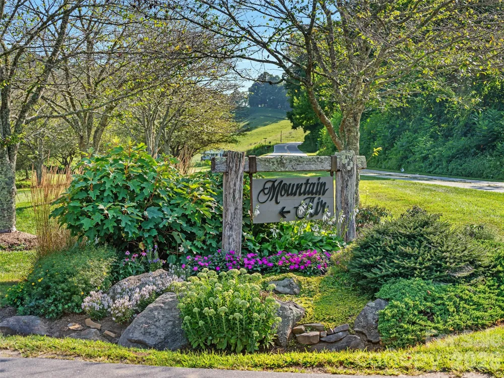 Lot 4 Heritage Ridge Loop Burnsville, NC 28714