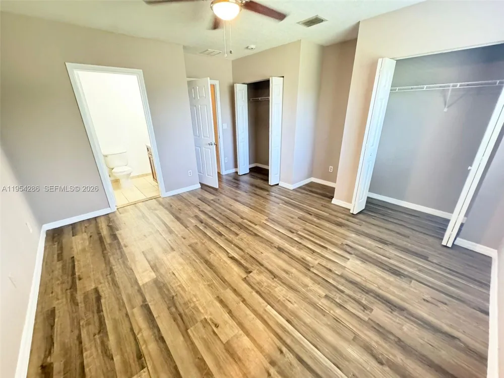 3622 Oleander Ter Riviera Beach, FL 33404