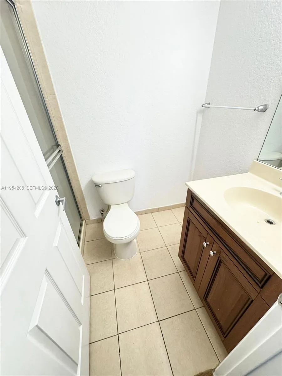 3622 Oleander Ter Riviera Beach, FL 33404