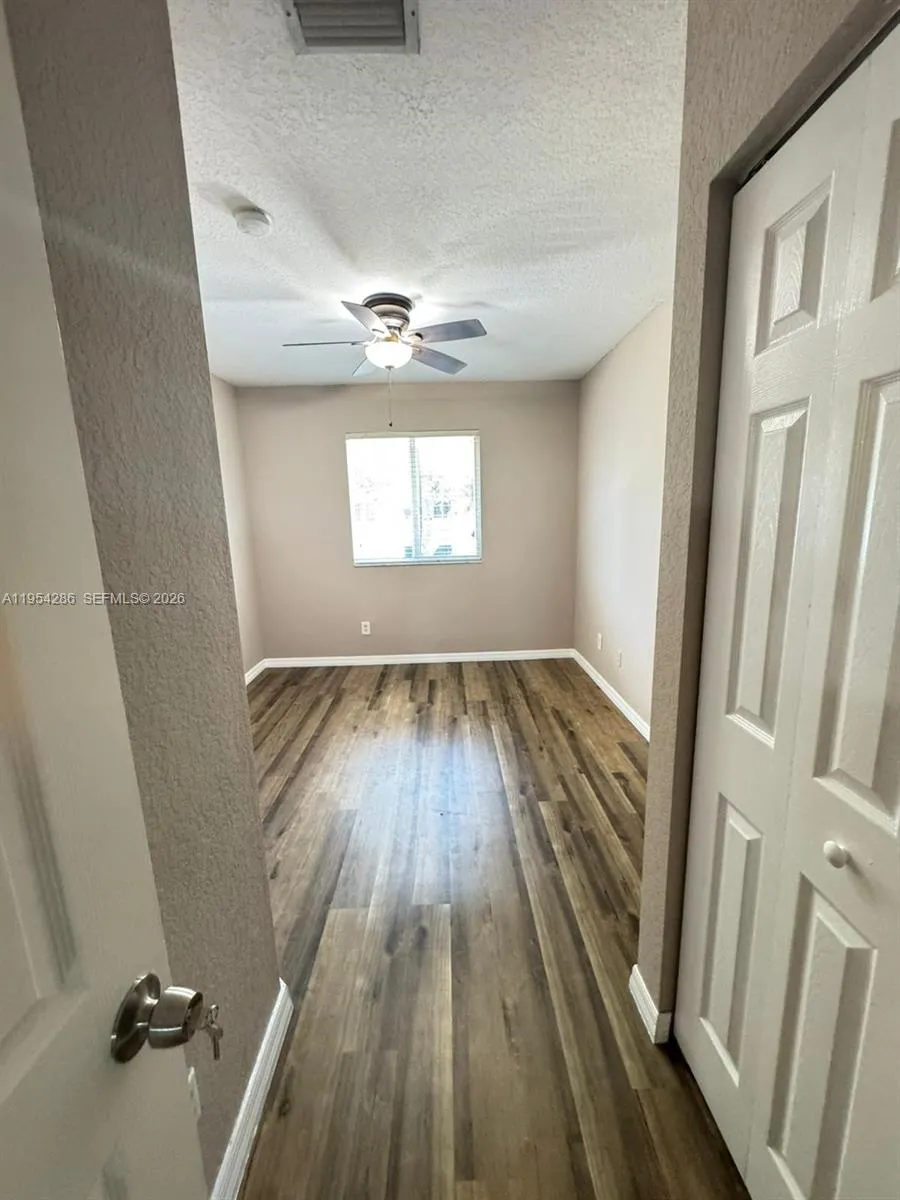 3622 Oleander Ter Riviera Beach, FL 33404