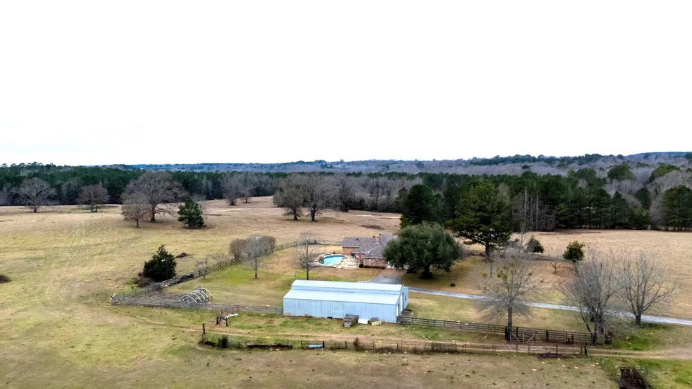12987 County Road 452 Lindale, TX 75771