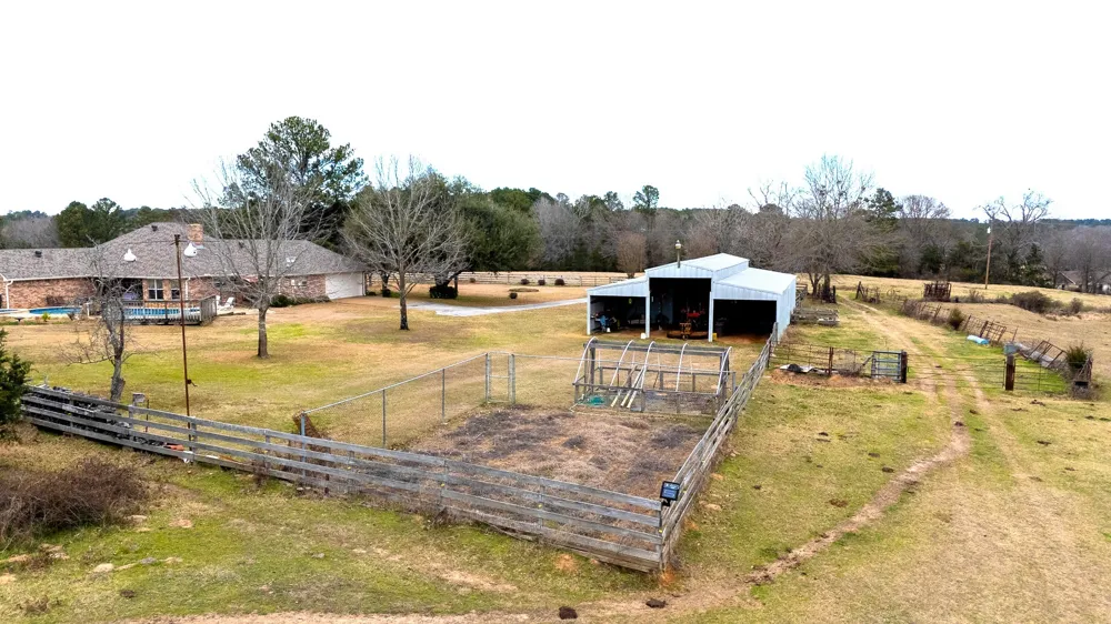12987 County Road 452 Lindale, TX 75771