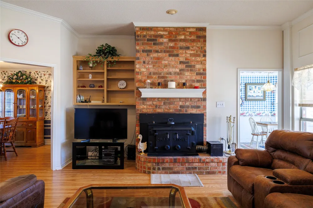 12987 County Road 452 Lindale, TX 75771