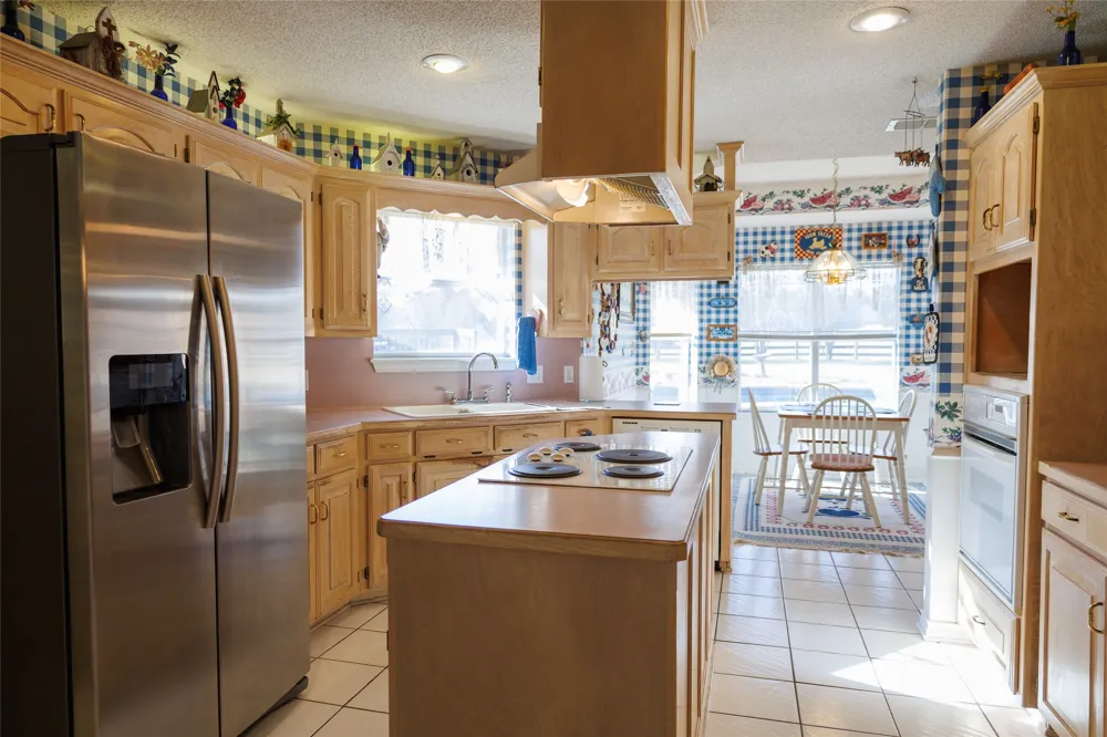 12987 County Road 452 Lindale, TX 75771