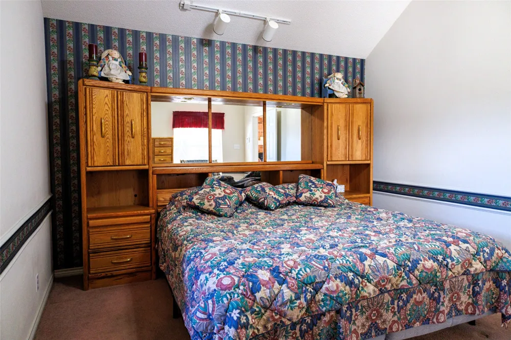 12987 County Road 452 Lindale, TX 75771