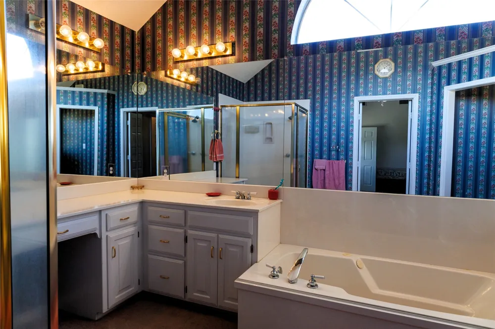 12987 County Road 452 Lindale, TX 75771