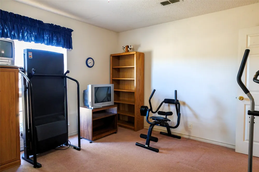 12987 County Road 452 Lindale, TX 75771