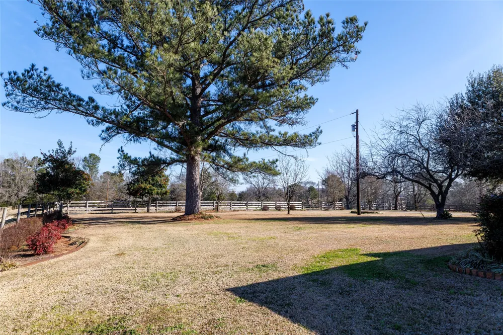 12987 County Road 452 Lindale, TX 75771