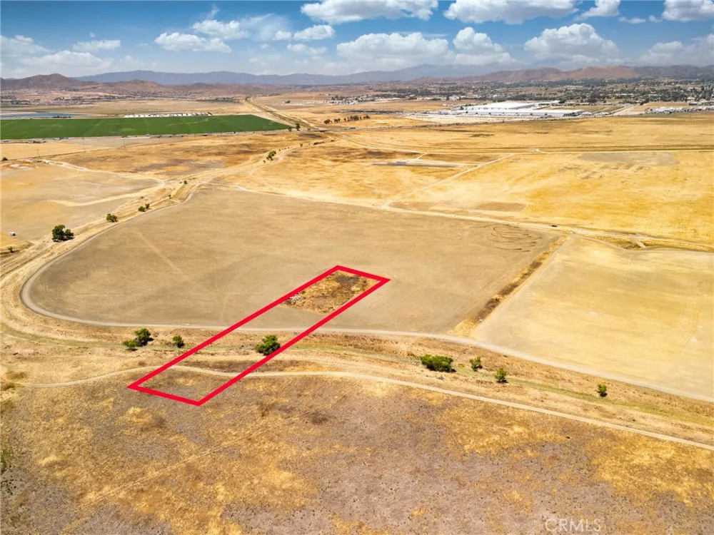 27200 San Jacinto Perris, CA 92571