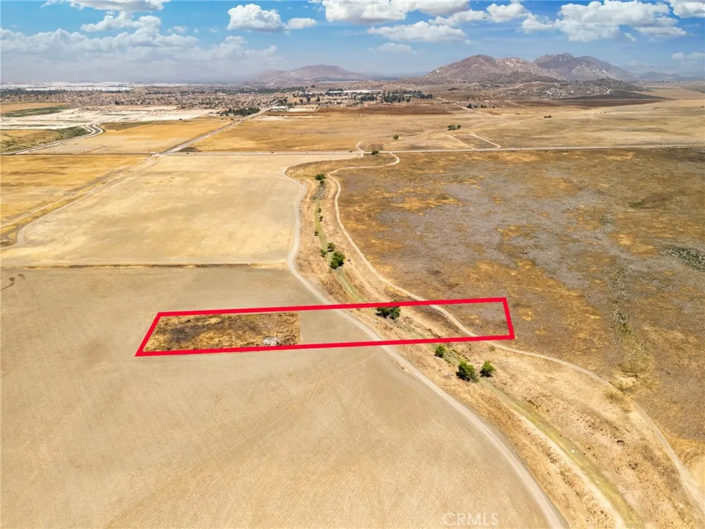 27200 San Jacinto Perris, CA 92571
