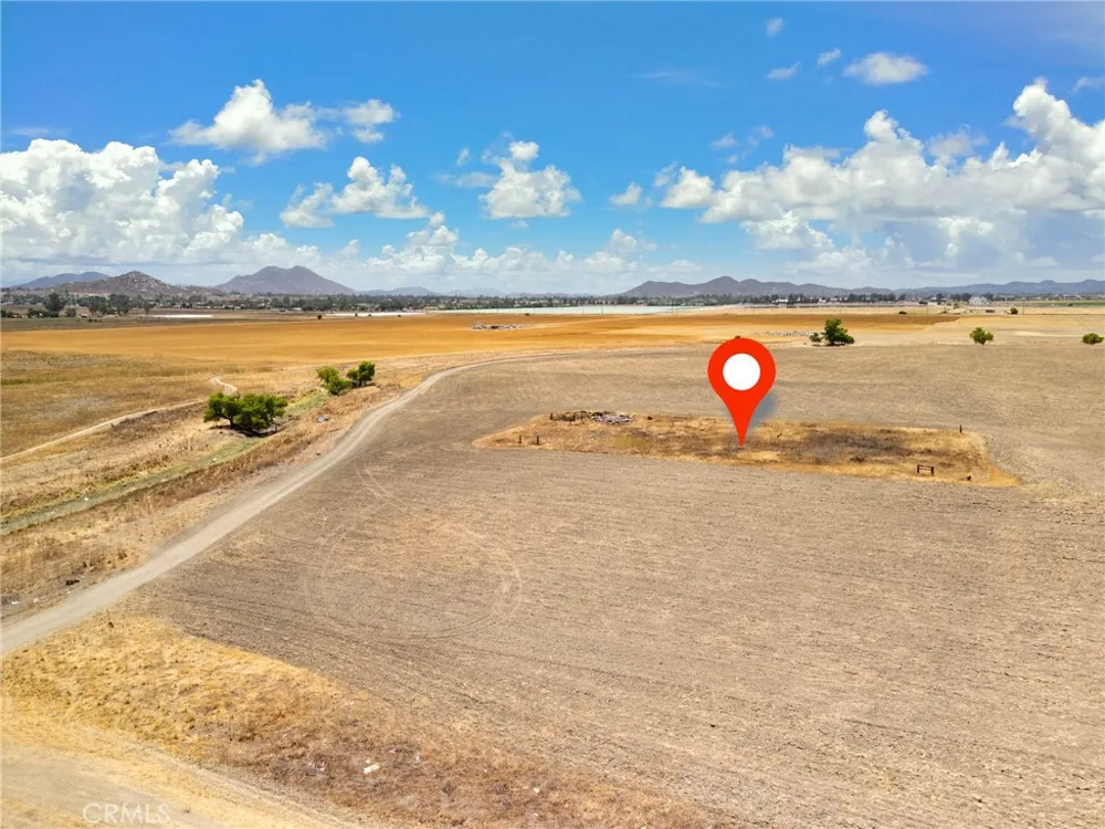 27200 San Jacinto Perris, CA 92571