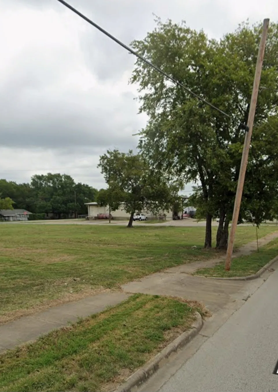 501 E Mulberry Street Kaufman, TX 75142