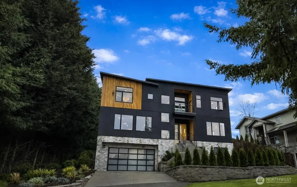 3695 122nd Avenue SE