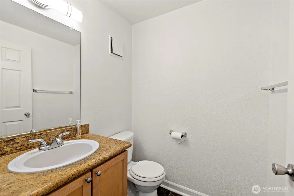 1215 S 237th Lane #1308 Des Moines, WA 98198