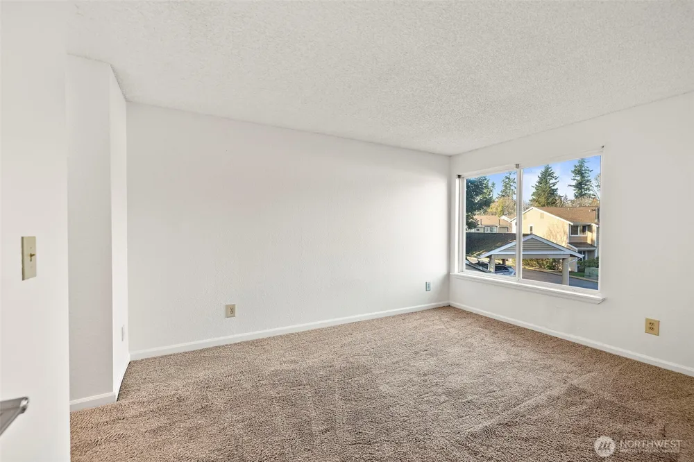 1215 S 237th Lane #1308 Des Moines, WA 98198