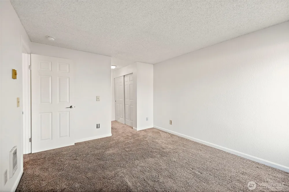 1215 S 237th Lane #1308 Des Moines, WA 98198