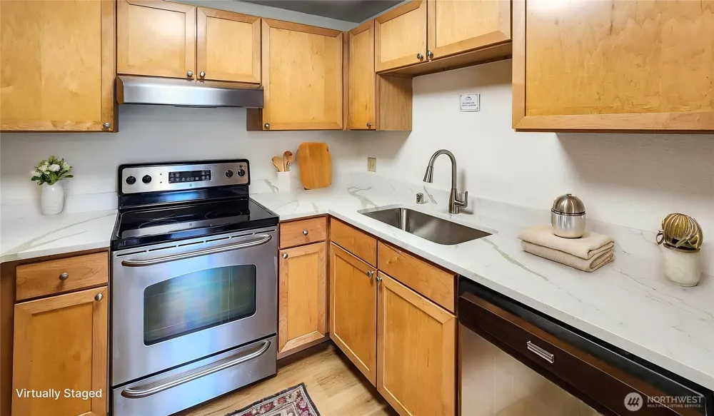 1215 S 237th Lane #1308 Des Moines, WA 98198