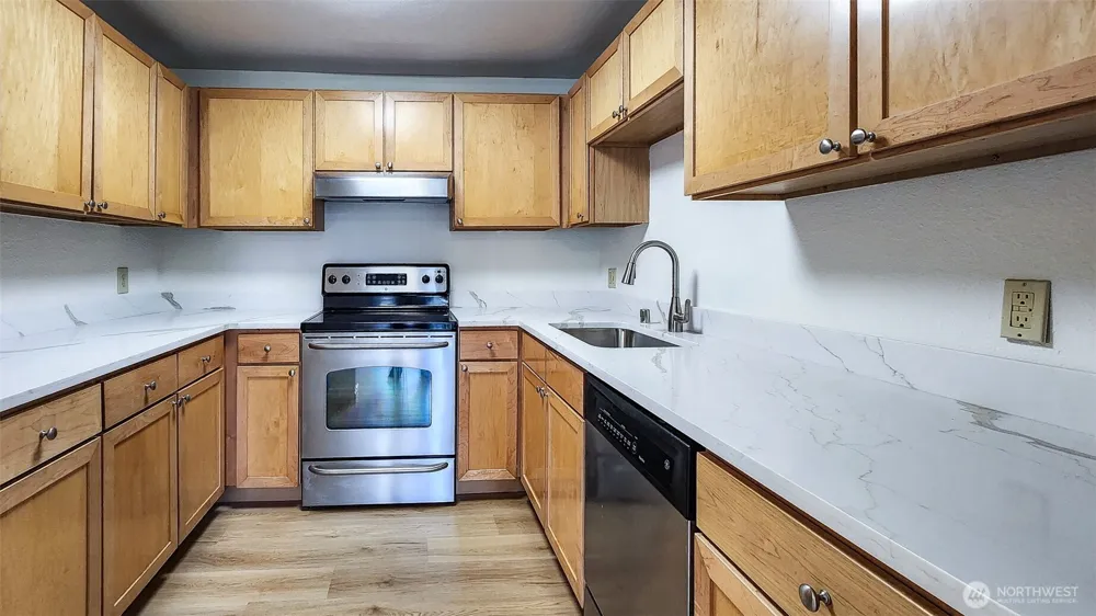 1215 S 237th Lane #1308 Des Moines, WA 98198