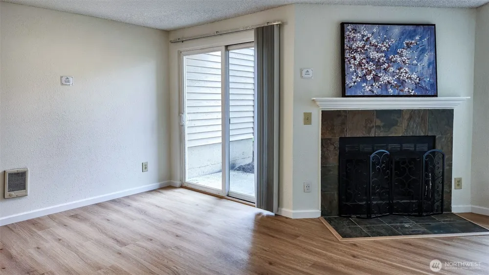 1215 S 237th Lane #1308 Des Moines, WA 98198