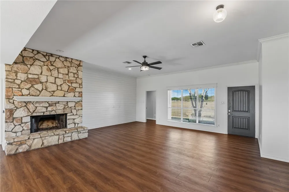 5418 County Road 101 Robstown, TX 78380
