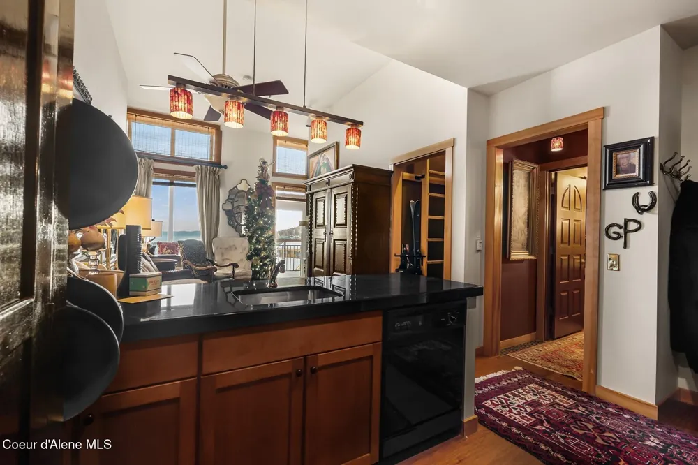 124 Village Lane ##108 Sandpoint, ID 83864