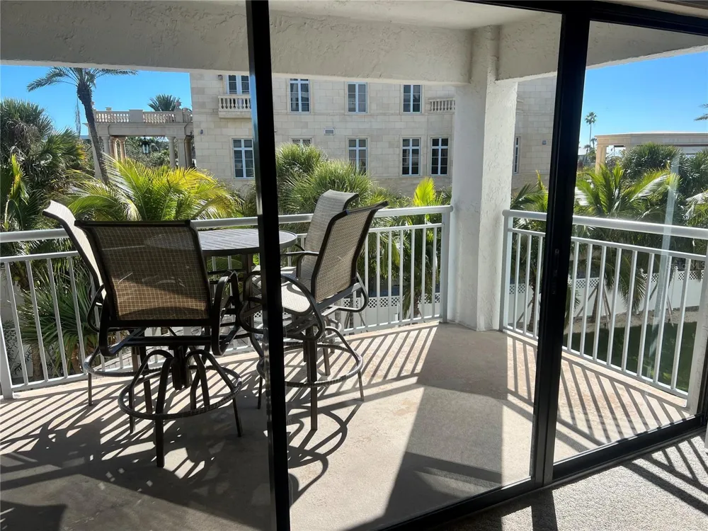 1001 POINT OF ROCKS ROAD #309 Sarasota, FL 34242