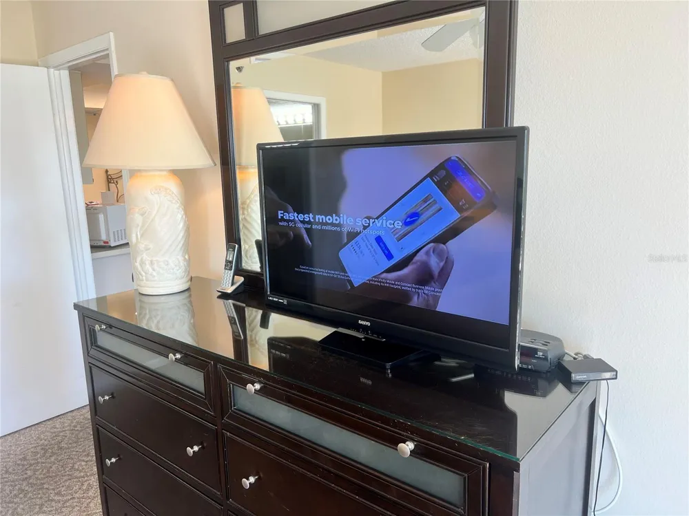 1001 POINT OF ROCKS ROAD #309 Sarasota, FL 34242