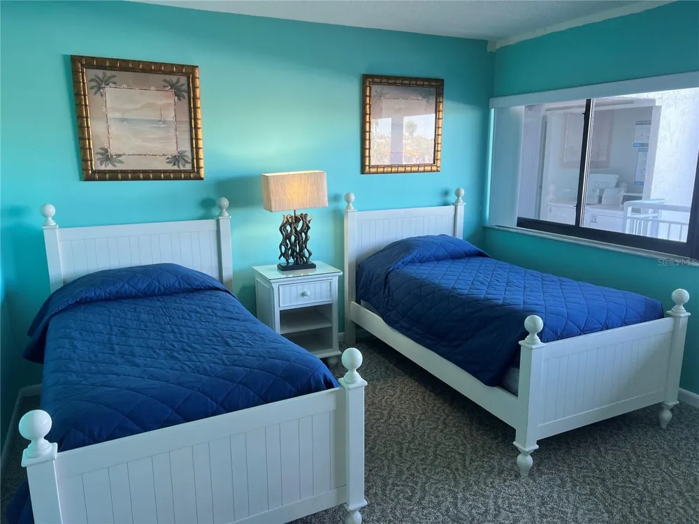 1001 POINT OF ROCKS ROAD #309 Sarasota, FL 34242