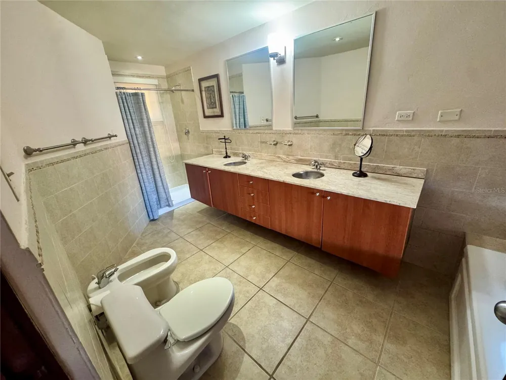 90 CANDELERO DRIVE #120 Humacao, PR 00791