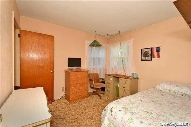 62 Murdock Street South Huntington, NY 11746
