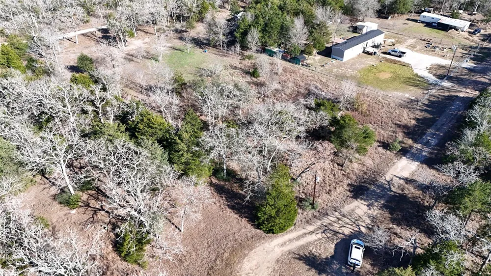 110 Poplar Lane Somerville, TX 77879