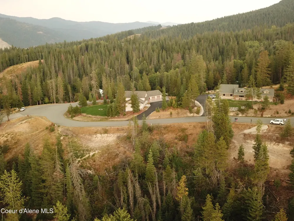 120 Blazing Saddle Court Pinehurst, ID 83850