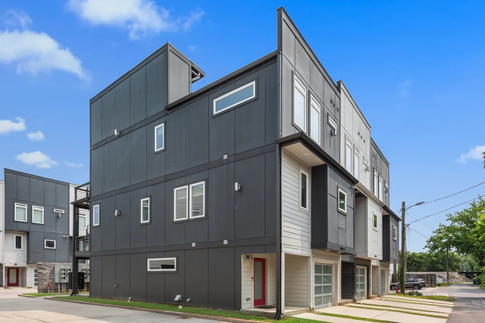 2410 Meharry Blvd #3