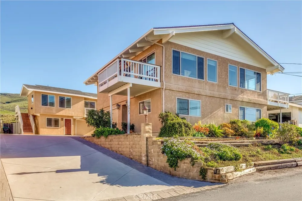 2023 Circle Cayucos, CA 93430