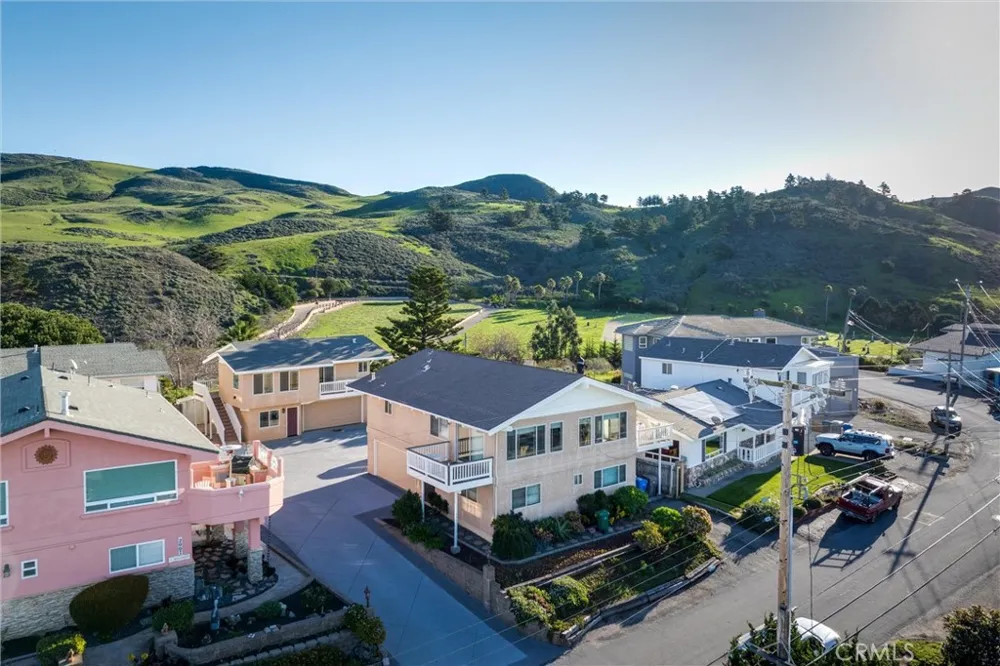 2023 Circle Cayucos, CA 93430