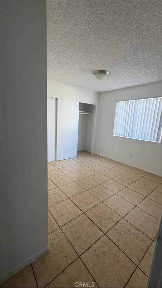 18142 Poinciana Avenue Adelanto, CA 92301