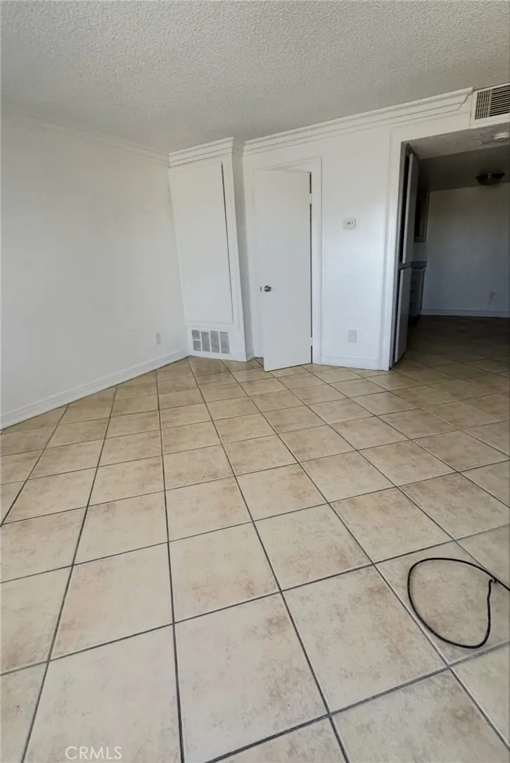 18142 Poinciana Avenue Adelanto, CA 92301