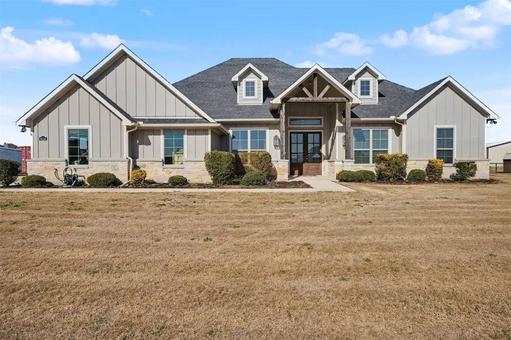 6334 Rustic Edge Street